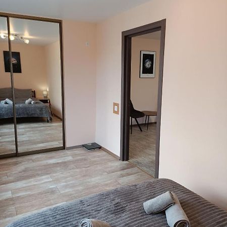 Апартаменти Центр Біля Озера Ternopil Exteriér fotografie